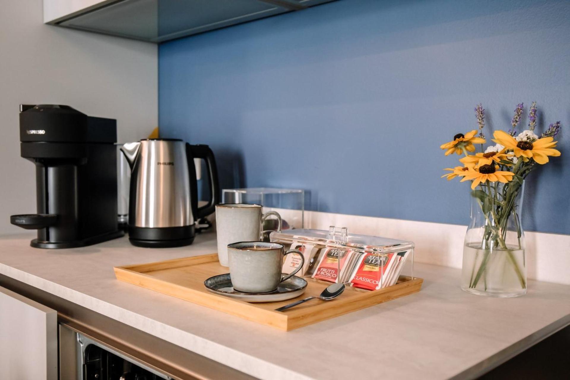 Elegant Beige Apartment - 5 Minutes From The Lake Como Exterior foto